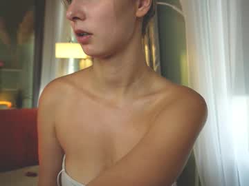 Бесплатный порно видеочат с девушкой Katie